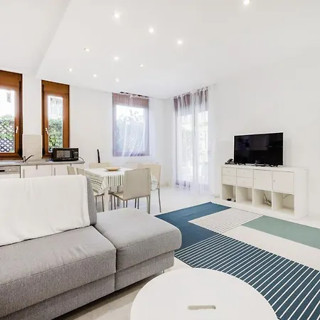 Kleo Apartment *